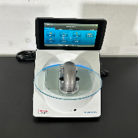 Thermo Scientific NanoDrop One UV/VIS Spectrophotometer image 2